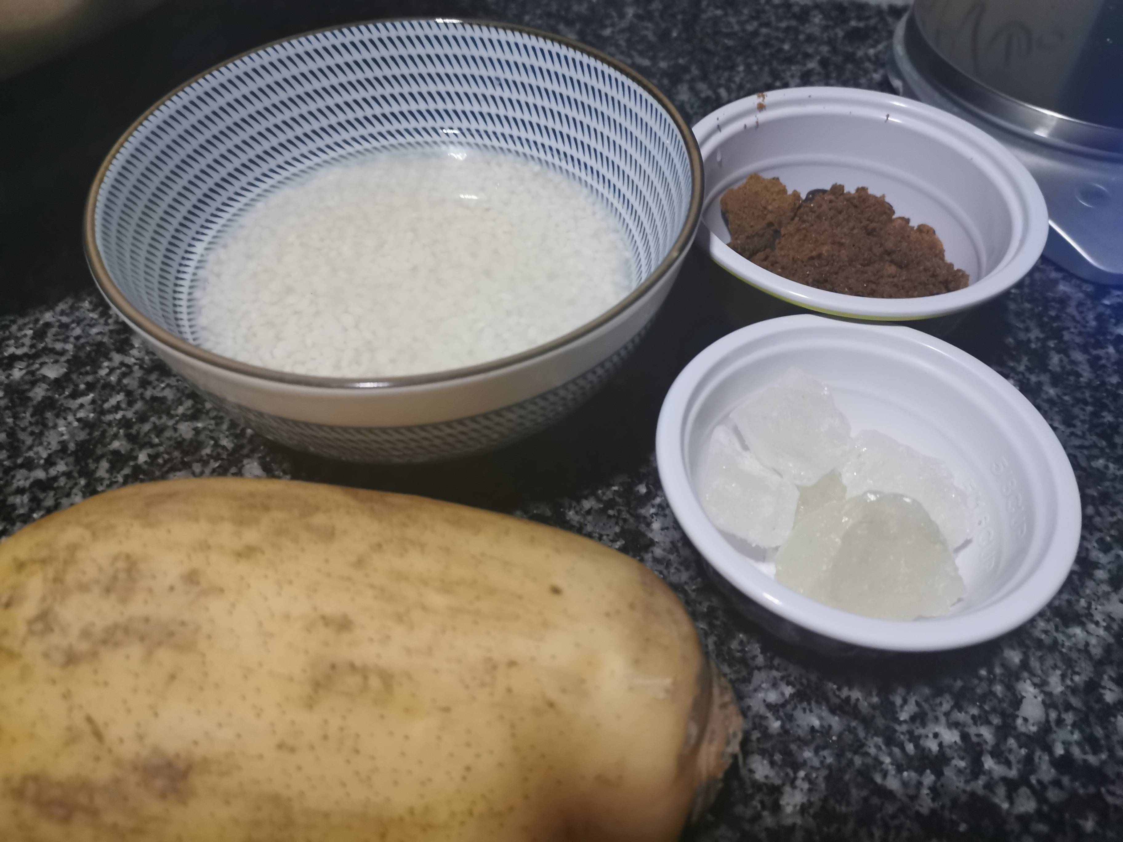 桂花糖藕的做法-甜味蒸菜譜-易網<a href=http://www.fnaogov.cn/ target=_blank class=infotextkey>健康養生</a>網 桂花糖藕的做法-甜味蒸菜譜