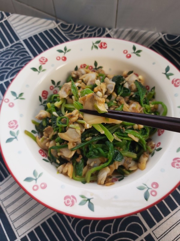 菠菜拌蛤蜊的做法-家常味拌菜譜-易網(wǎng)健康養(yǎng)生網(wǎng) 菠菜拌蛤蜊的做法-家常味拌菜譜