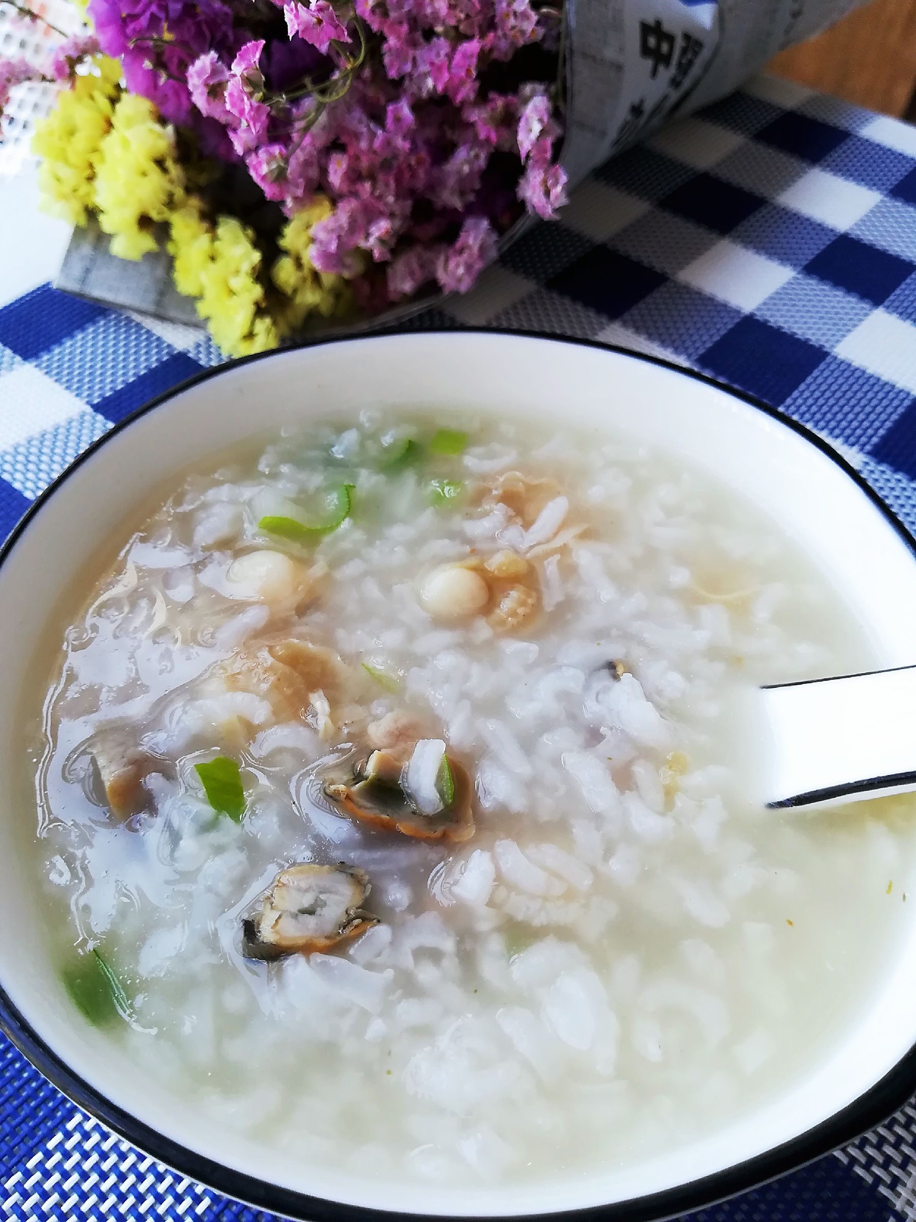 扇貝肉蠔豉粥的做法-咸鮮味煮菜譜-易網健康養生網 扇貝肉蠔豉粥的做法-咸鮮味煮菜譜