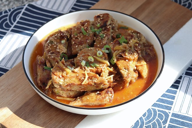 家常燴魚餅的做法-家常味炒菜譜-易網(wǎng)健康養(yǎng)生網(wǎng) 家常燴魚餅的做法-家常味炒菜譜