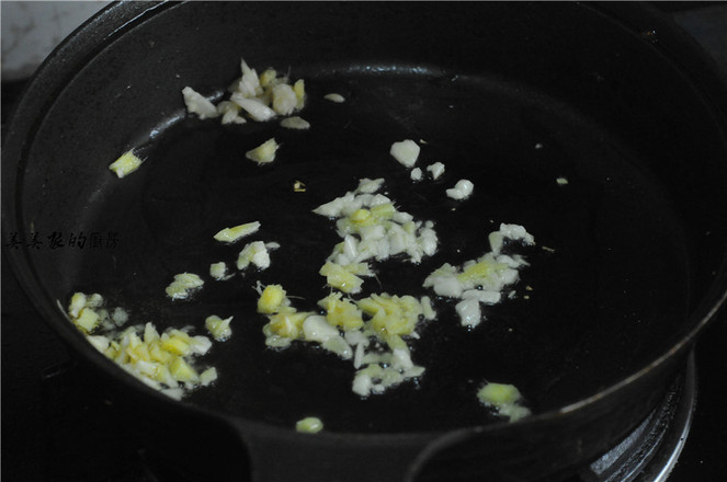 香辣紅薯皮的做法-香辣味煎菜譜-易網(wǎng)健康養(yǎng)生網(wǎng) 香辣紅薯皮的做法-香辣味煎菜譜