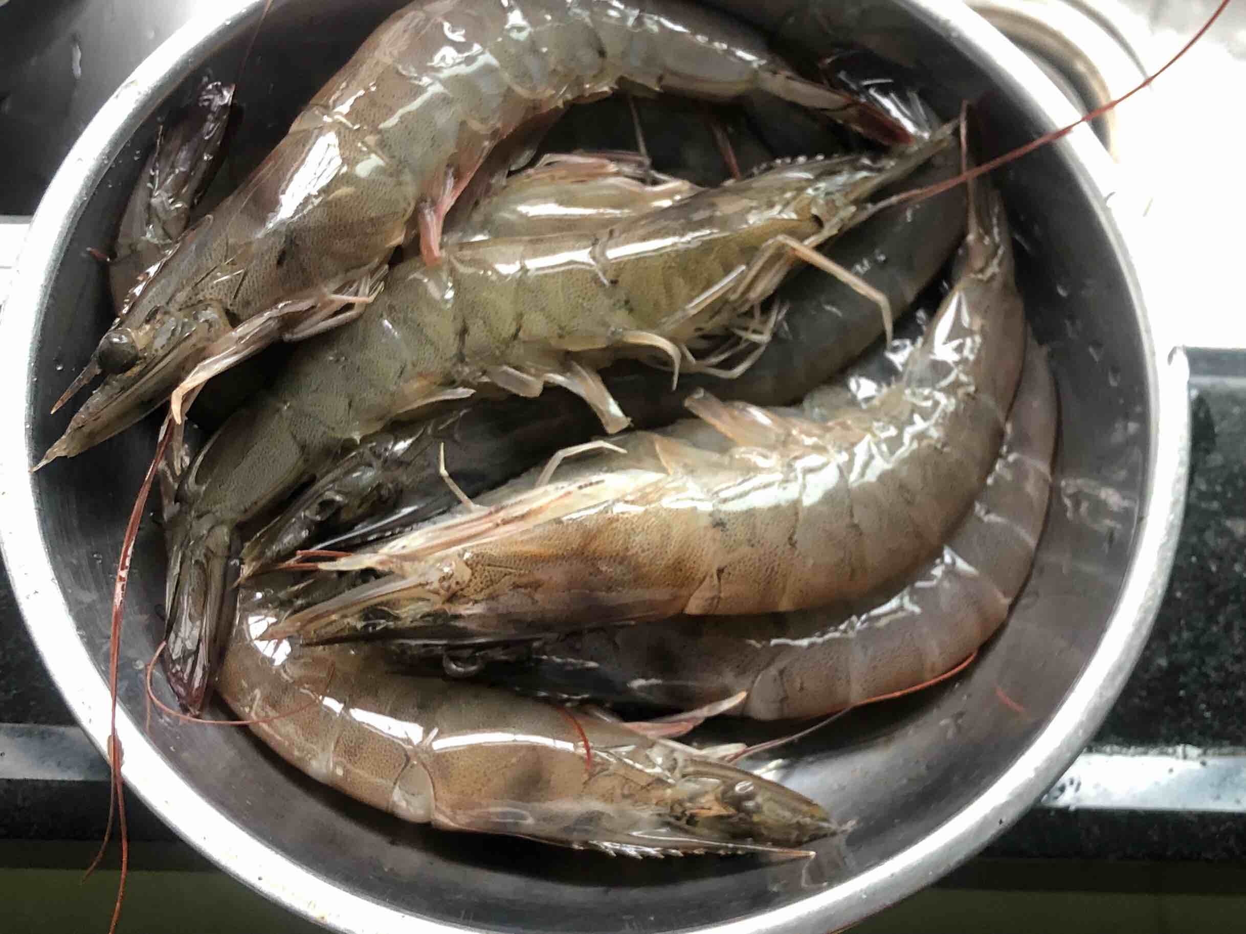 花開富貴之爆炒蝦仁的做法-咸鮮味蒸菜譜
