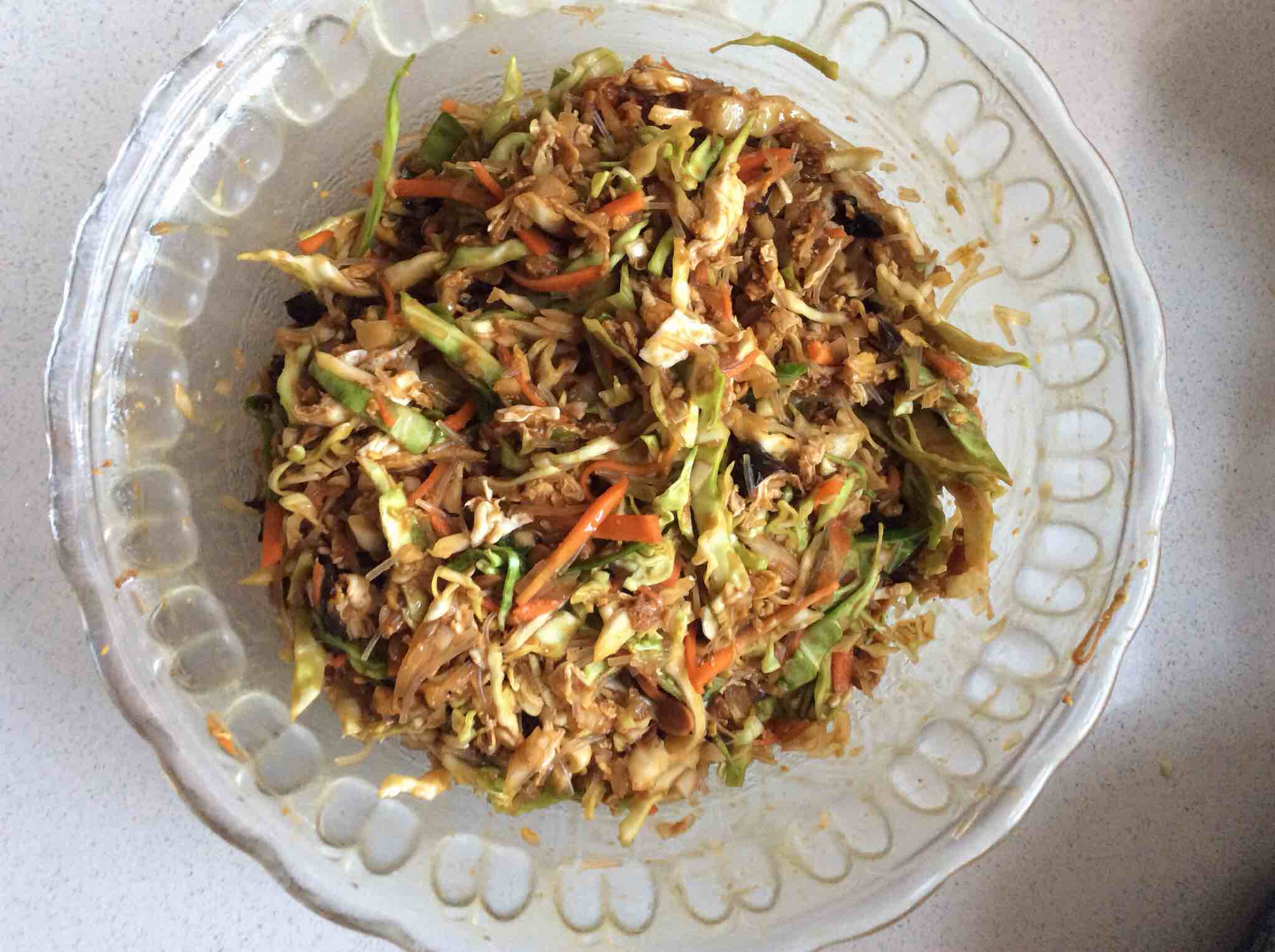 卷心菜粉條雞蛋素包子的做法-家常味蒸菜譜-易網(wǎng)健康養(yǎng)生網(wǎng) 卷心菜粉條雞蛋素包子的做法-家常味蒸菜譜
