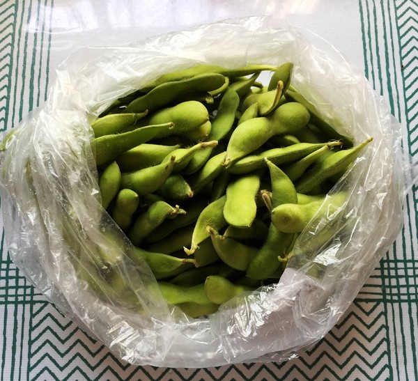 黑木耳拌毛豆的做法-香辣味拌菜譜-易網(wǎng)<a href=http://www.fnaogov.cn/ target=_blank class=infotextkey>健康養(yǎng)生</a>網(wǎng) 黑木耳拌毛豆的做法-香辣味拌菜譜