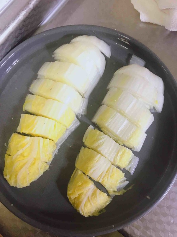 蒜蓉龍利魚(yú)的做法-蒜香味蒸菜譜