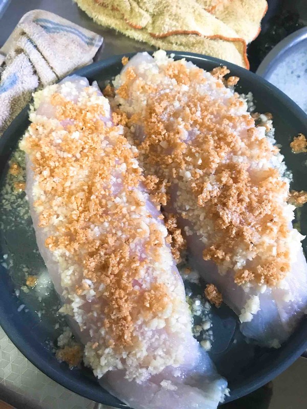 蒜蓉龍利魚(yú)的做法-蒜香味蒸菜譜