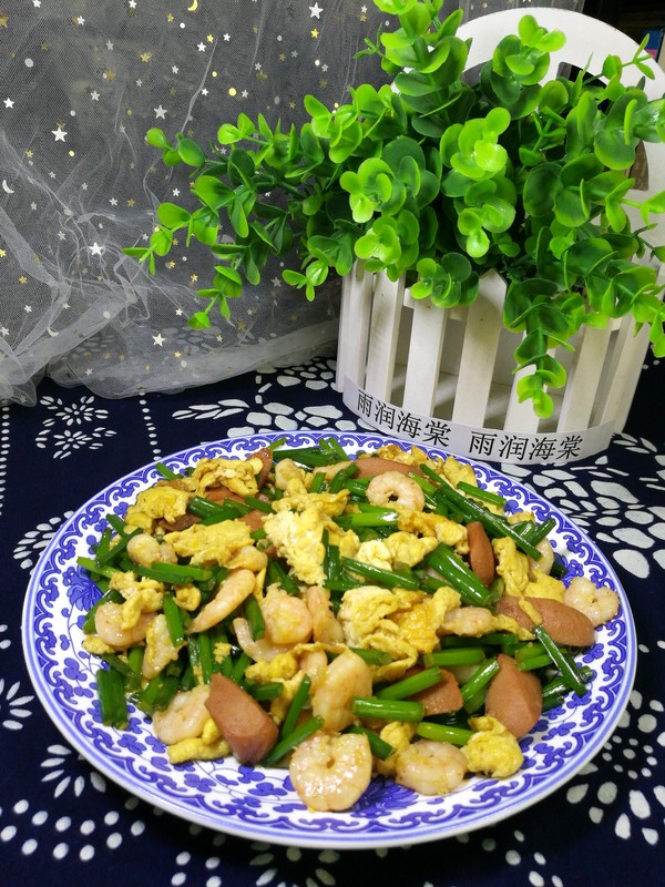 韭苔雞蛋炒蝦仁的做法-家常味炒菜譜-易網(wǎng)健康養(yǎng)生網(wǎng) 韭苔雞蛋炒蝦仁的做法-家常味炒菜譜