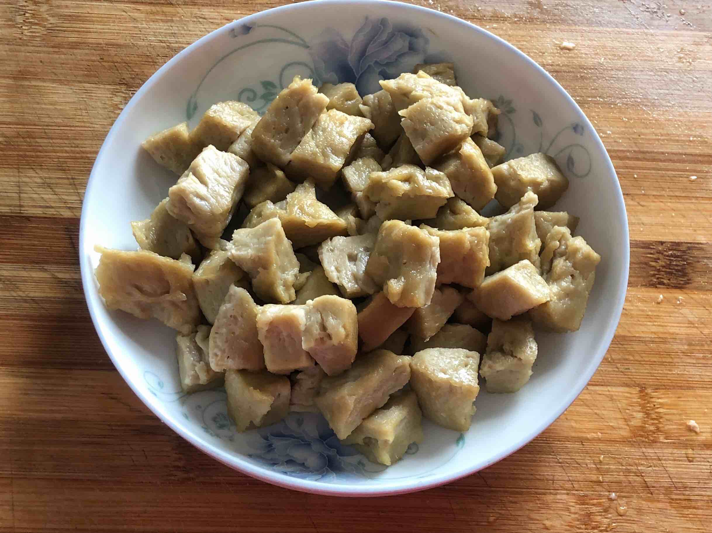 簡單易做滴涼皮的做法-酸辣味蒸菜譜-易網健康養生網 簡單易做滴涼皮的做法-酸辣味蒸菜譜