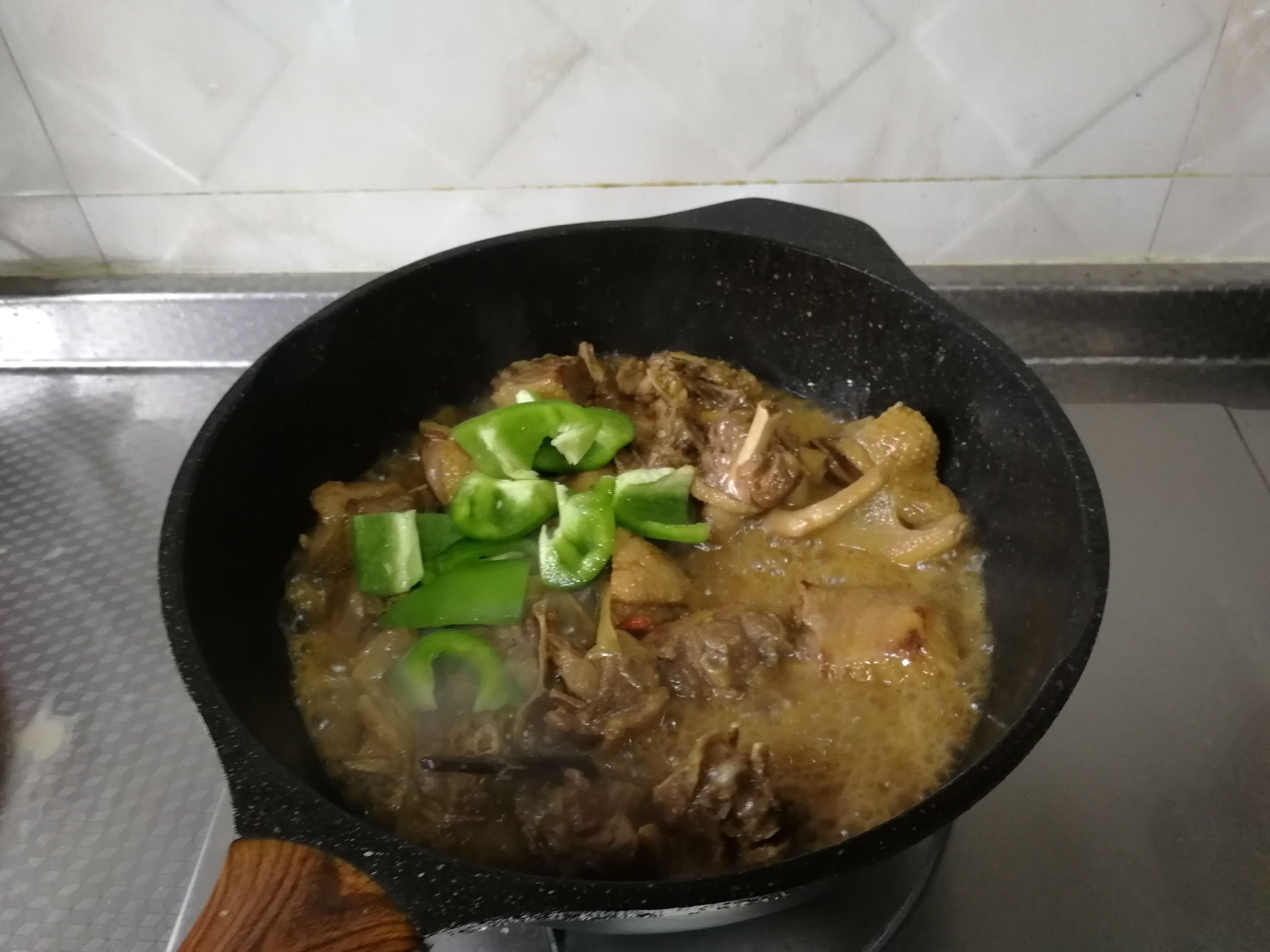紅燒鵝肉的做法-咸鮮味煮菜譜-易網(wǎng)健康養(yǎng)生網(wǎng) 紅燒鵝肉的做法-咸鮮味煮菜譜