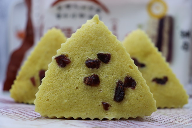 蔓越莓蒸蛋糕的做法-甜味蒸菜譜-易網健康養生網 蔓越莓蒸蛋糕的做法-甜味蒸菜譜