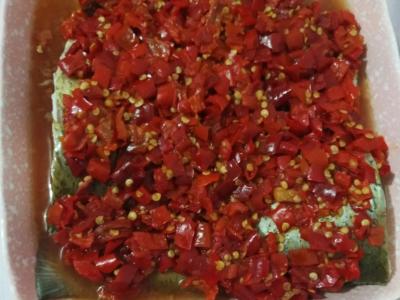剁椒蒸魚(yú)的做法-香辣味蒸菜譜