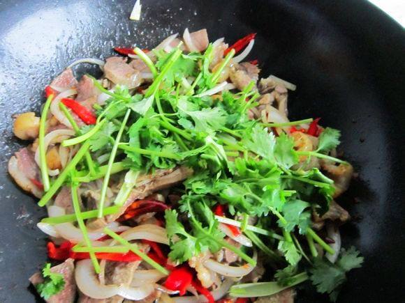 爆炒牛頭肉的做法-家常味炒菜譜