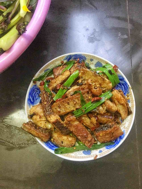 紅燒鱤魚(yú)的做法-香辣味燒菜譜