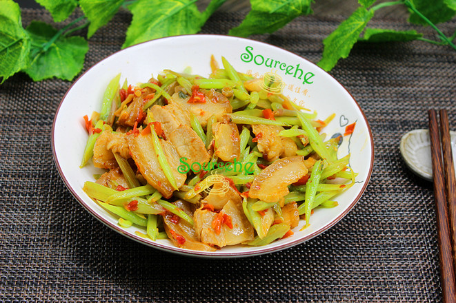 莧菜梗炒肉的做法-香辣味炒菜譜