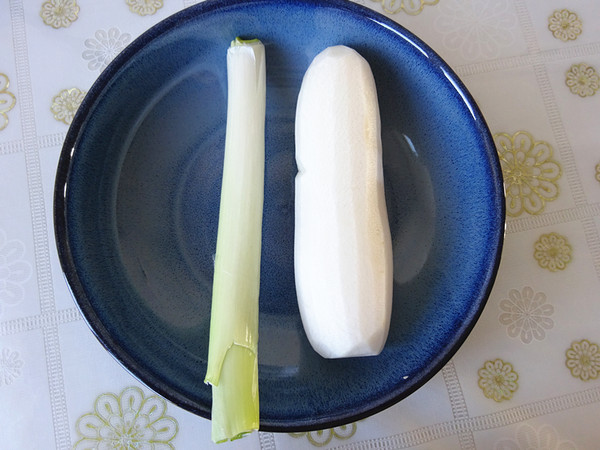 酸甜蘿卜絲的做法-酸甜味拌菜譜-易網<a href=http://www.fnaogov.cn/ target=_blank class=infotextkey>健康養生</a>網 酸甜蘿卜絲的做法-酸甜味拌菜譜