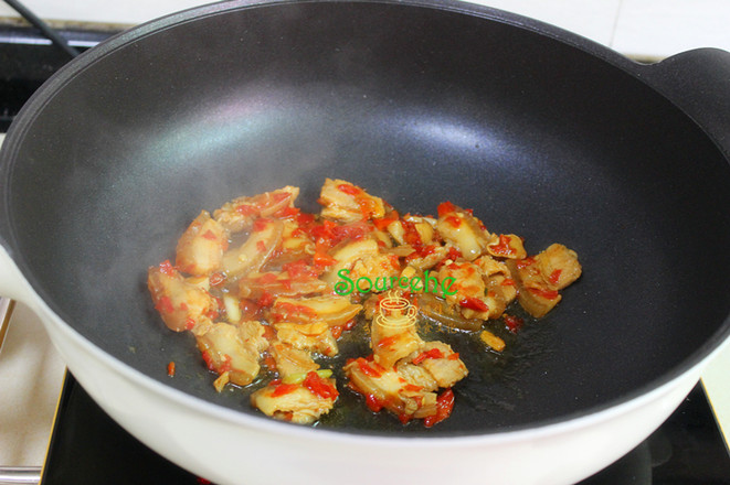 莧菜梗炒肉的做法-香辣味炒菜譜