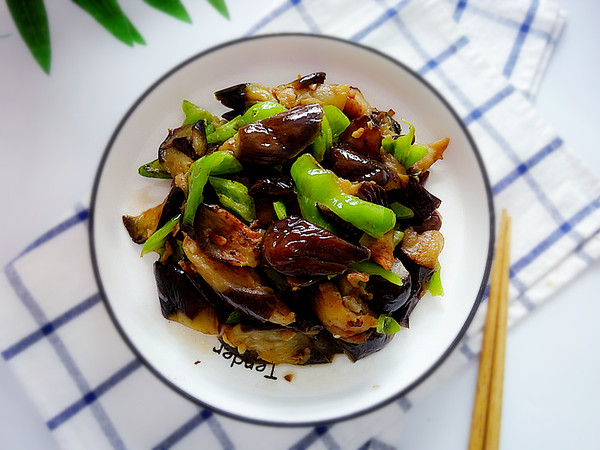 辣椒炒茄子的做法-咸鮮味炒菜譜