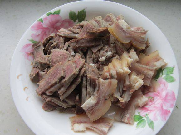 爆炒牛頭肉的做法-家常味炒菜譜