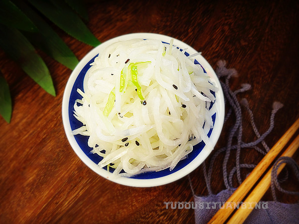 酸甜蘿卜絲的做法-酸甜味拌菜譜-易網健康養生網 酸甜蘿卜絲的做法-酸甜味拌菜譜
