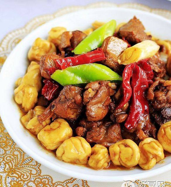 土雞燜花卷的做法-家常味燜菜譜-易網(wǎng)健康養(yǎng)生網(wǎng) 土雞燜花卷的做法-家常味燜菜譜
