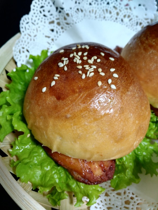 照燒雞肉漢堡的做法-其它口味烤菜譜-易網(wǎng)健康養(yǎng)生網(wǎng) 照燒雞肉漢堡的做法-其它口味烤菜譜