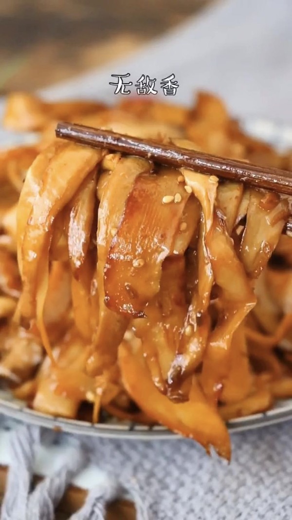 干煸杏鮑菇的做法-家常味炒菜譜-易網(wǎng)健康養(yǎng)生網(wǎng) 干煸杏鮑菇的做法-家常味炒菜譜