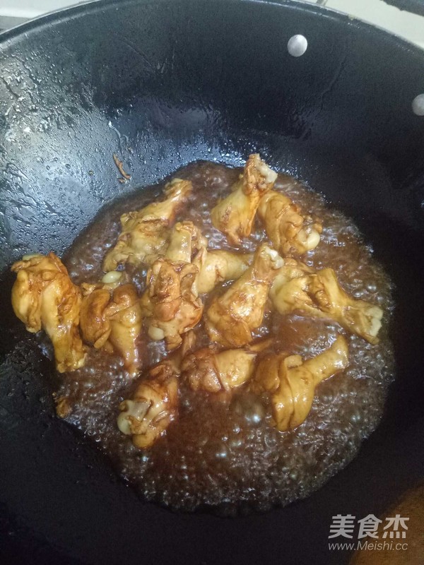 雞翅根炒土豆片的做法-家常味爆菜譜-易網(wǎng)健康養(yǎng)生網(wǎng) 雞翅根炒土豆片的做法-家常味爆菜譜