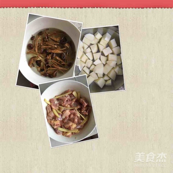 土豆茶樹菇燜雞肉的做法-咸鮮味燜菜譜-易網<a href=http://www.fnaogov.cn/ target=_blank class=infotextkey>健康養生</a>網 土豆茶樹菇燜雞肉的做法-咸鮮味燜菜譜