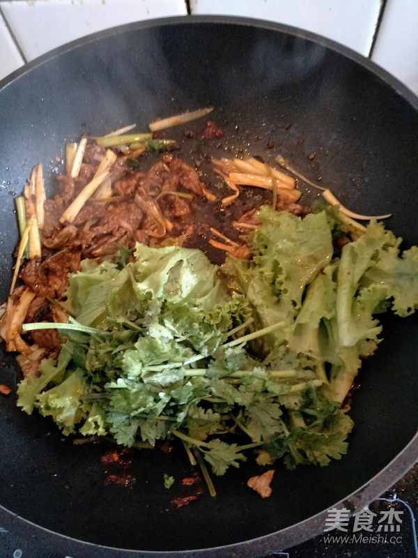 牛肉鍋，辣味牛肉，扒拉鍋的做法-家常味炒菜譜