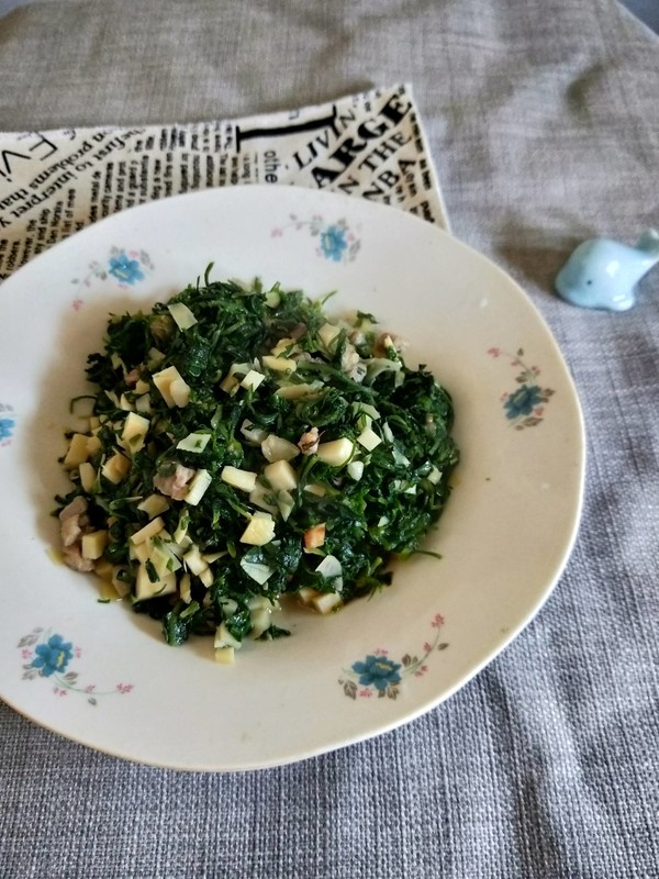 筍丁咸肉炒薺菜的做法-咸鮮味炒菜譜-易網健康養生網 筍丁咸肉炒薺菜的做法-咸鮮味炒菜譜