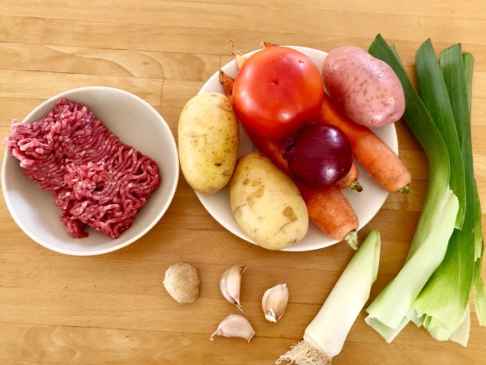 時蔬牛肉燉 Lapskaus的做法-家常味燉菜譜-易網(wǎng)<a href=http://www.fnaogov.cn/ target=_blank class=infotextkey>健康養(yǎng)生</a>網(wǎng) 時蔬牛肉燉 Lapskaus的做法-家常味燉菜譜