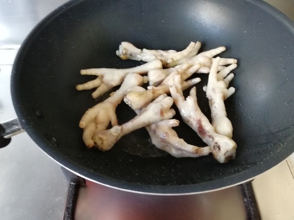 韓式辣醬雞爪的做法-香辣味炒菜譜-易網健康養生網 韓式辣醬雞爪的做法-香辣味炒菜譜