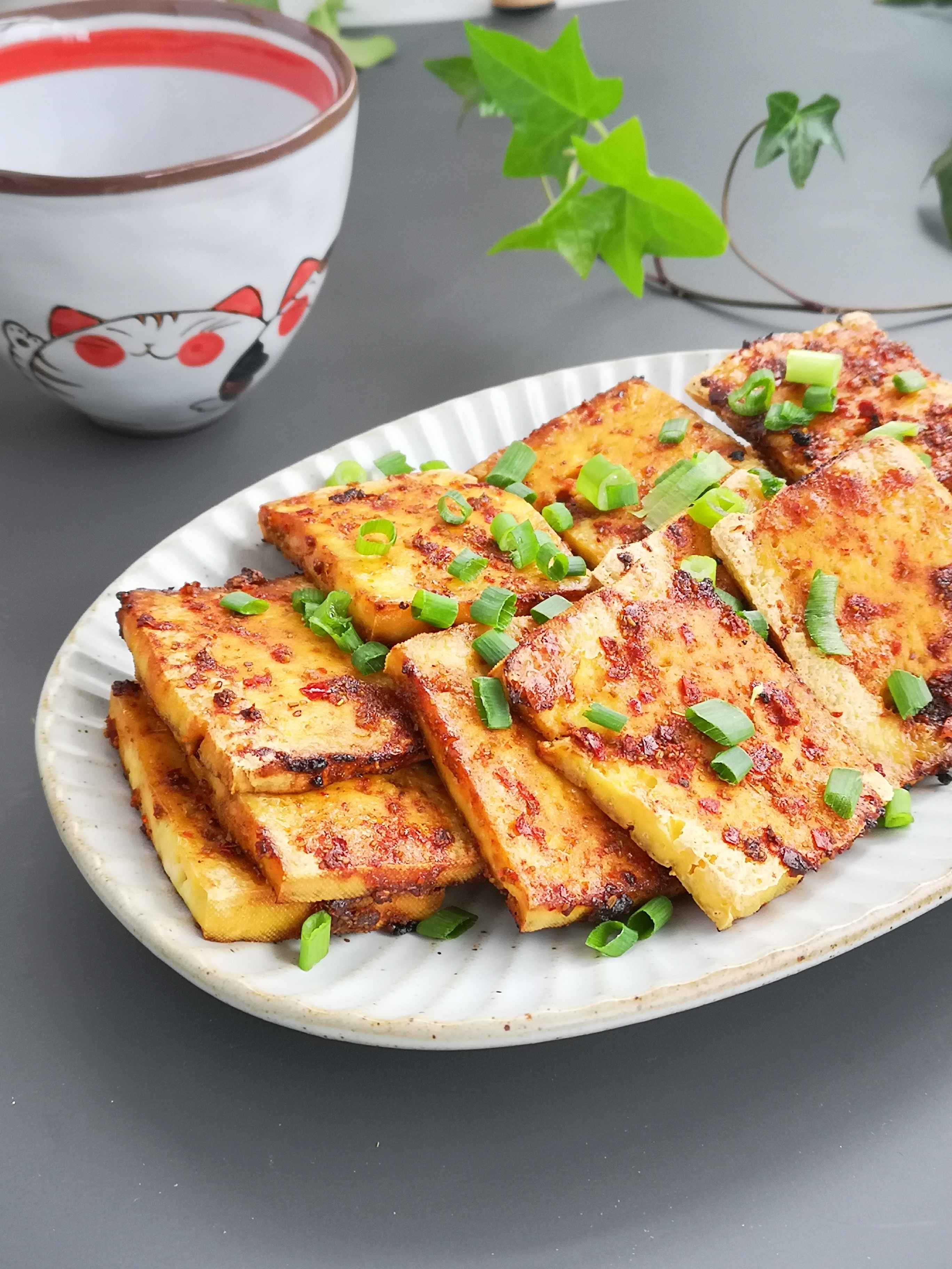 停不下來的美味，香辣烤豆腐的做法-香辣味烤菜譜