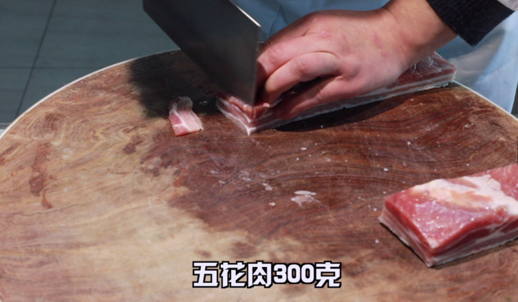 辣椒炒肉的做法-香辣味炒菜譜-易網(wǎng)<a href=http://www.fnaogov.cn/ target=_blank class=infotextkey>健康養(yǎng)生</a>網(wǎng) 辣椒炒肉的做法-香辣味炒菜譜