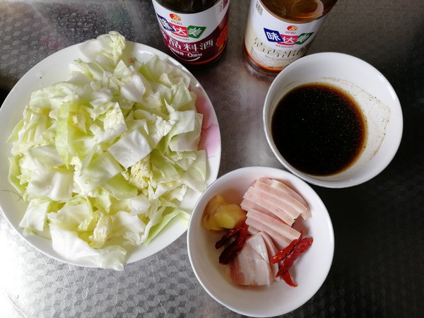 酸辣包菜炒肉的做法-酸辣味炒菜譜-易網<a href=http://www.fnaogov.cn/ target=_blank class=infotextkey>健康養生</a>網 酸辣包菜炒肉的做法-酸辣味炒菜譜