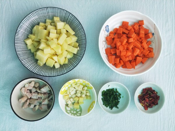 宮保土豆丁的做法-香辣味炒菜譜-易網<a href=http://www.fnaogov.cn/ target=_blank class=infotextkey>健康養生</a>網 宮保土豆丁的做法-香辣味炒菜譜