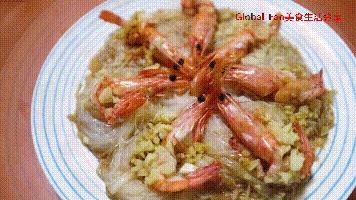 蒜蓉粉絲開(kāi)邊蝦的做法-蒜香味蒸菜譜-易網(wǎng)健康養(yǎng)生網(wǎng) 蒜蓉粉絲開(kāi)邊蝦的做法-蒜香味蒸菜譜