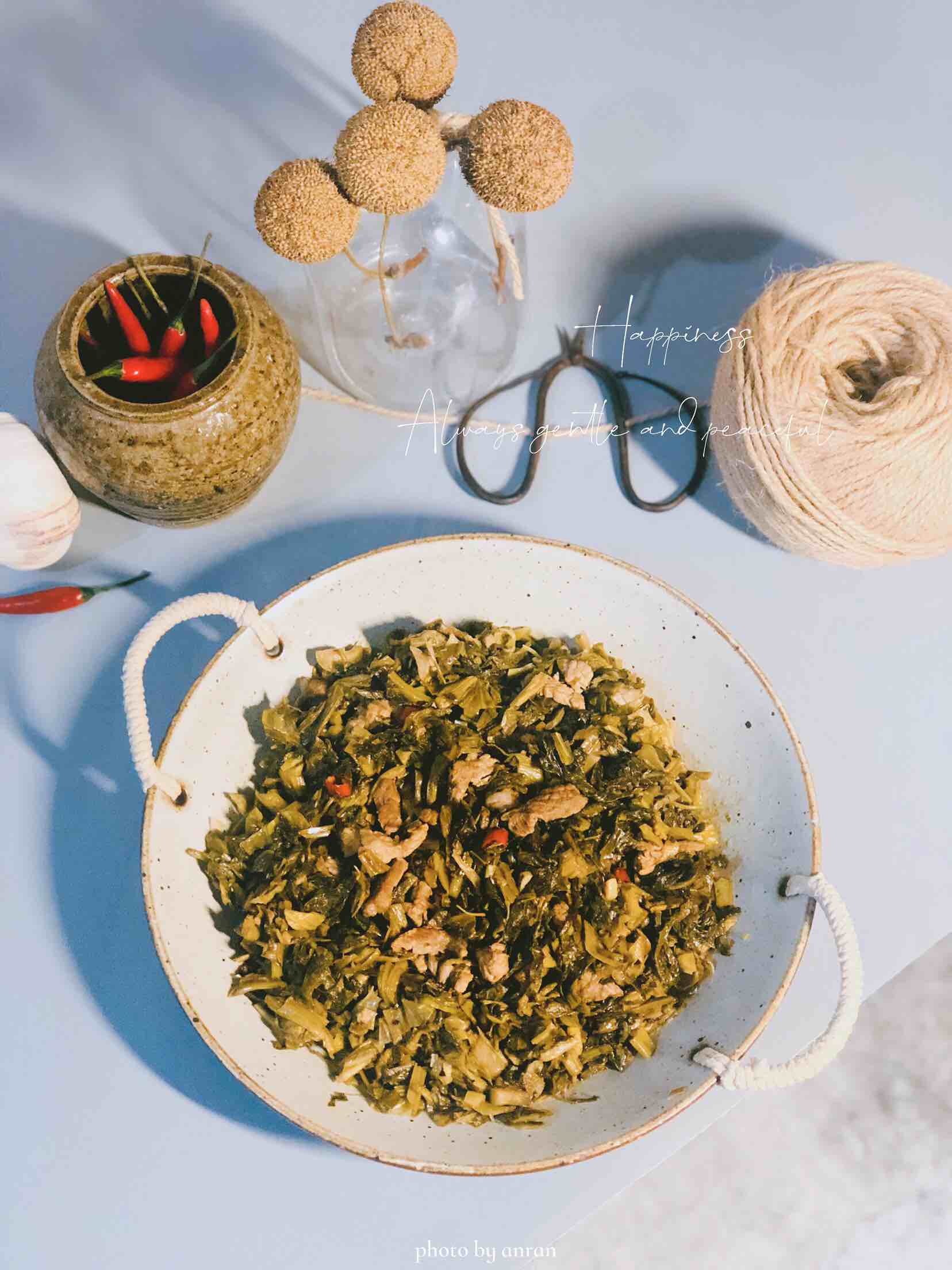 酸菜炒肉的做法-酸辣味炒菜譜-易網健康養生網 酸菜炒肉的做法-酸辣味炒菜譜