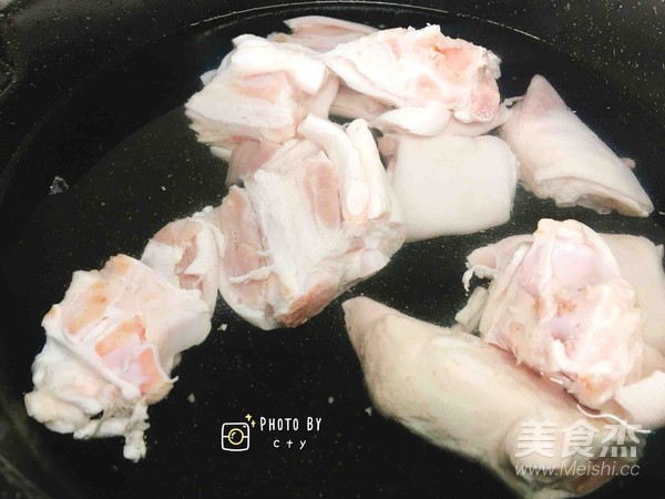 滿滿膠原蛋白的黃豆燜豬蹄的做法-醬香味燜菜譜-易網健康養生網 滿滿膠原蛋白的黃豆燜豬蹄的做法-醬香味燜菜譜