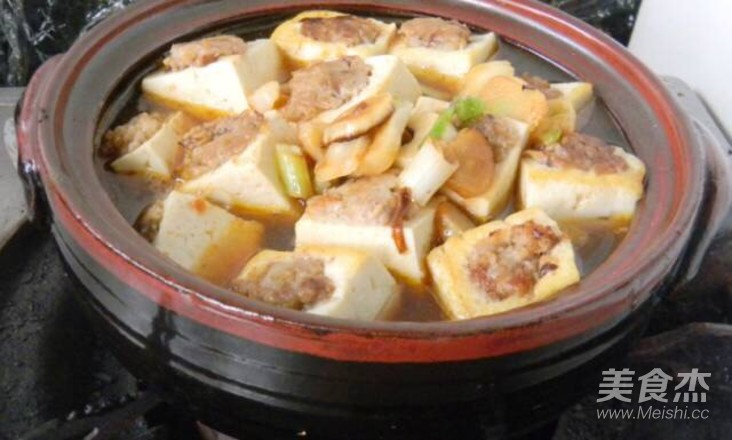 客家釀豆腐煲的做法-家常味煲菜譜-易網(wǎng)健康養(yǎng)生網(wǎng) 客家釀豆腐煲的做法-家常味煲菜譜