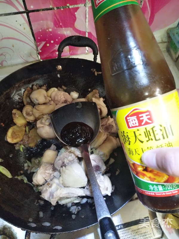 咖喱雞塊的做法-咖喱味燉菜譜-易網健康養生網 咖喱雞塊的做法-咖喱味燉菜譜