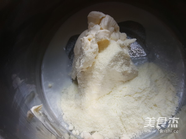 乳酪肉松包的做法-咸鮮味烘焙菜譜-易網健康養(yǎng)生網 乳酪肉松包的做法-咸鮮味烘焙菜譜