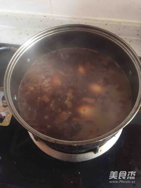 簡易鹵肉飯的做法-甜味鹵菜譜-易網健康養生網 簡易鹵肉飯的做法-甜味鹵菜譜