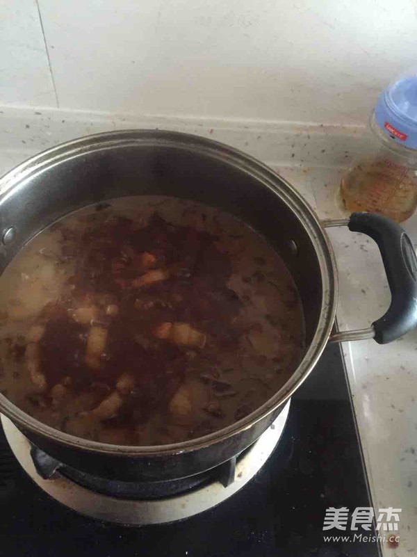 簡易鹵肉飯的做法-甜味鹵菜譜-易網健康養生網 簡易鹵肉飯的做法-甜味鹵菜譜