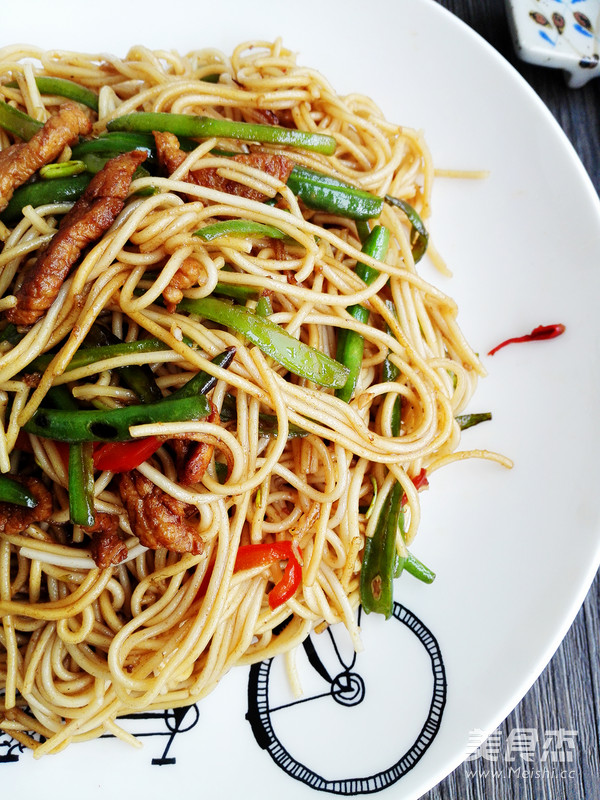 豆角肉絲炒面的做法-家常味炒菜譜-易網(wǎng)健康養(yǎng)生網(wǎng) 豆角肉絲炒面的做法-家常味炒菜譜