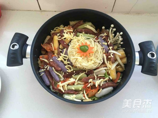 韓國年糕芝士火鍋的做法-咖喱味燉菜譜-易網(wǎng)健康養(yǎng)生網(wǎng) 韓國年糕芝士火鍋的做法-咖喱味燉菜譜