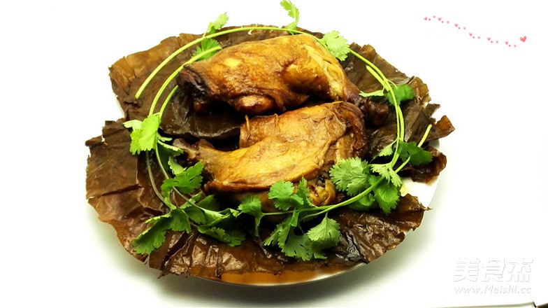 荷葉香酥雞腿的做法-其它口味燉菜譜-易網(wǎng)健康養(yǎng)生網(wǎng) 荷葉香酥雞腿的做法-其它口味燉菜譜
