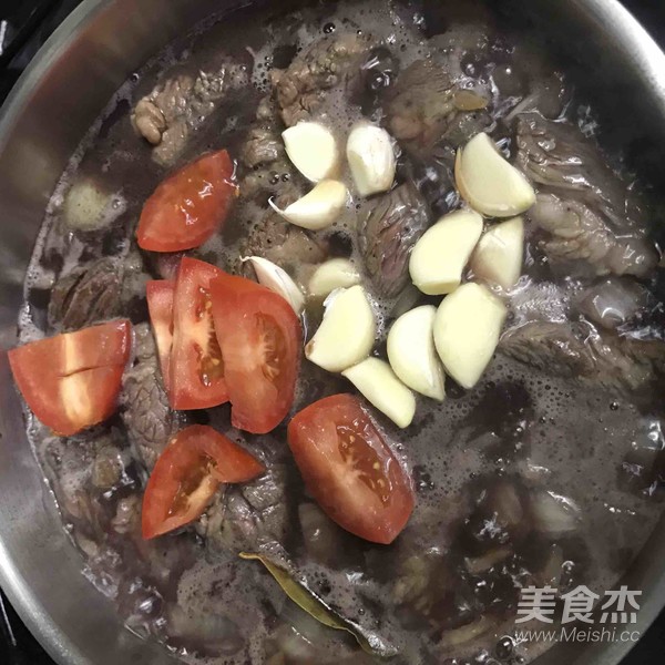 紅酒燉牛肉配糙米飯的做法-奶香味燉菜譜-易網(wǎng)健康養(yǎng)生網(wǎng) 紅酒燉牛肉配糙米飯的做法-奶香味燉菜譜