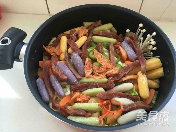 韓國年糕芝士火鍋的做法-咖喱味燉菜譜-易網(wǎng)健康養(yǎng)生網(wǎng) 韓國年糕芝士火鍋的做法-咖喱味燉菜譜