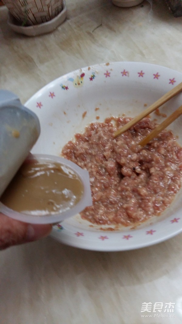 白菜香菇濃湯餃子的做法-咸鮮味煮菜譜